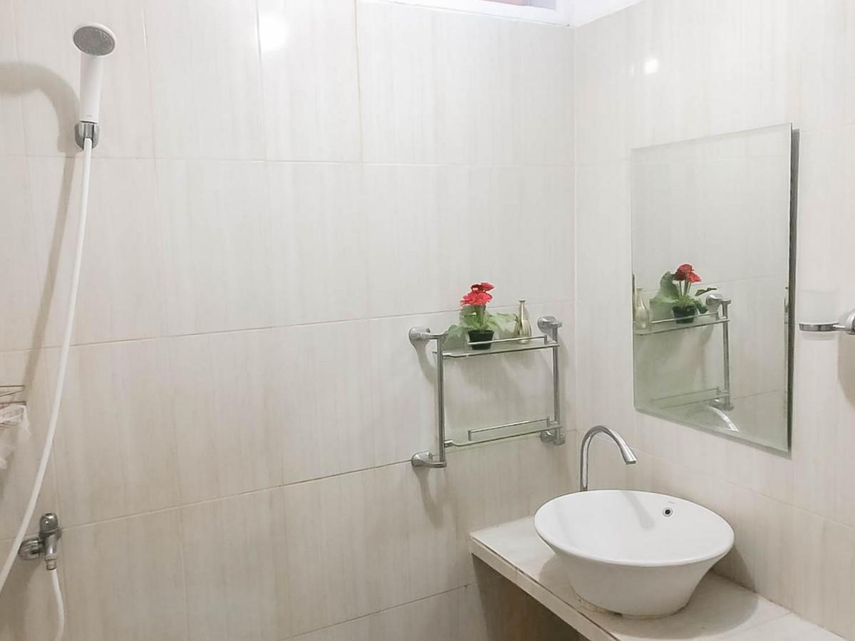 Rumah Panggung Guest House Syariah Mitra Reddoorz Cirebon Extérieur photo